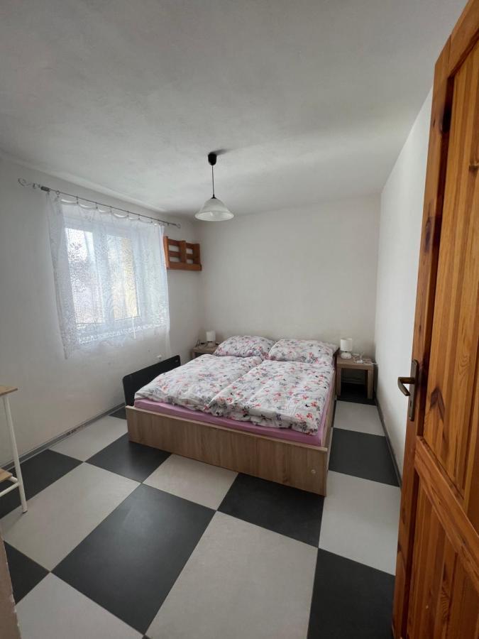 Ubytovani U Tri Slunicek Stankov Stankov  Exterior foto